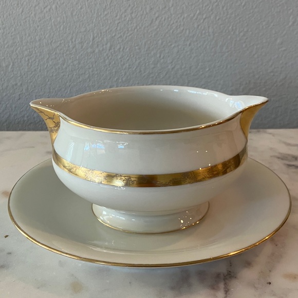Vintage Theodore Haviland Gotham Gravy Sauce Boat with Attached Underplate - Picture 3 of 10